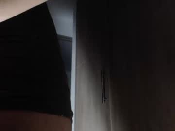 Ebony Pornstar With Big Tits And Tight Ass Monique Symone Shows Off 1