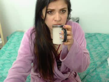 Hot Carla Masturbating On Live Webcam Com